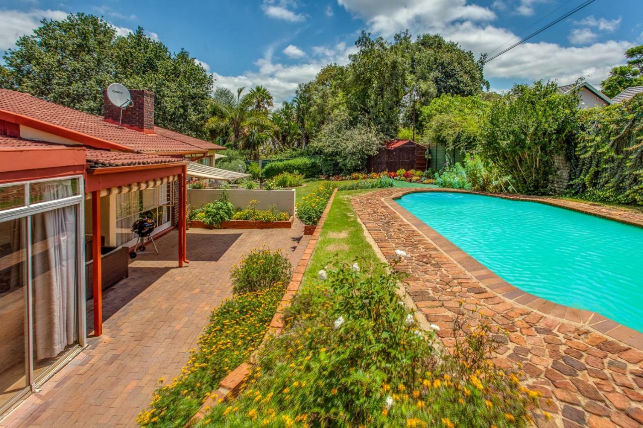 Chalet No. 2 Petunia Johannesburg Exterior photo